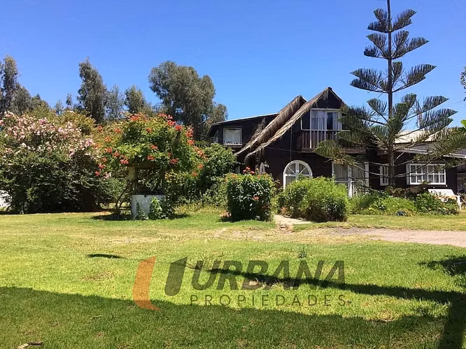 Local CENTRO VACACIONAL EN LA SERENA