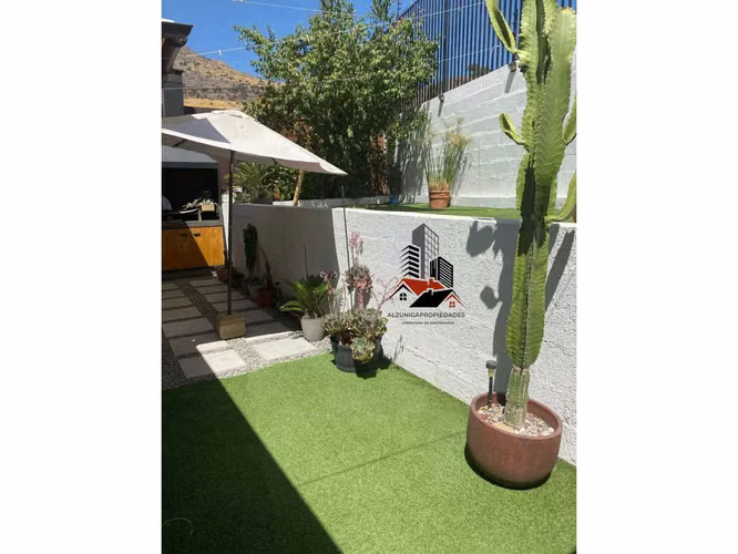SE VENDE TOWNHOUSE VALLE LO CAMPINO QUILICURA (146007)