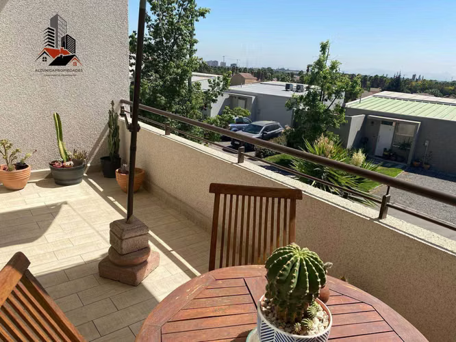 SE VENDE TOWNHOUSE VALLE LO CAMPINO QUILICURA (146007)