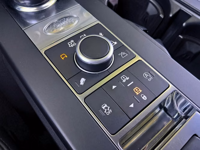 LAND ROVER DISCOVERY HSE TDV6 4X4 3.0 AUT 2020 - Imagen 13