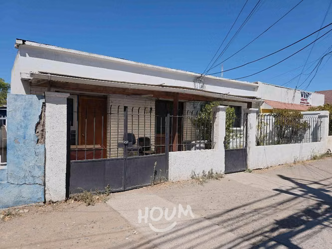 Casa en Primera Transversal