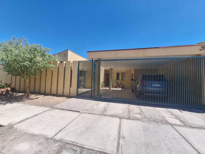 VENDO EXCLUSIVA CASA EN VILLA LOMAS HUASI (145904)