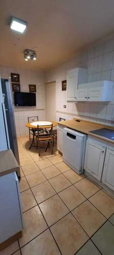 VENDO CASA SECTOR RESIDENCIAL  (145904)