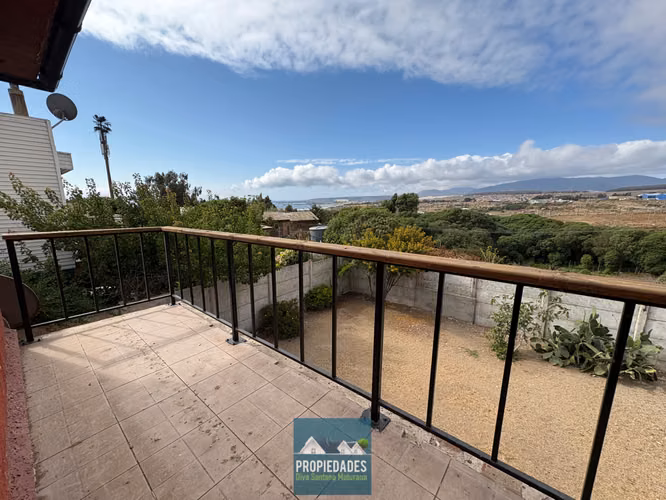 VENTA DE CASA EN SECTOR TURISMO NORTE LOS VILOS