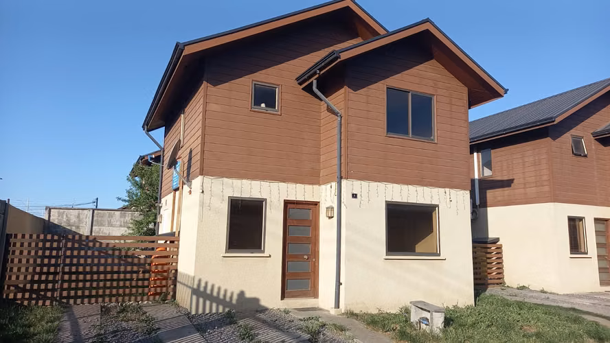 Vendo casa 2 niveles, 3D, 2B, en Angol