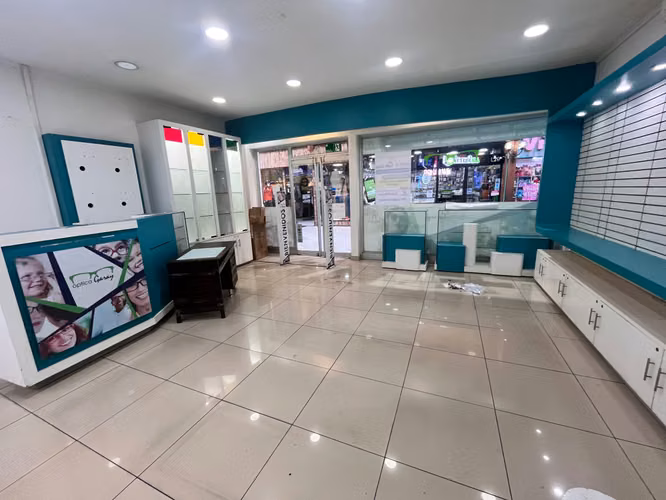 Local con Excelente Visibilidad y Acceso (146380)