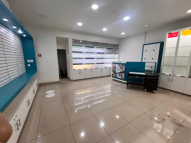 Local con Excelente Visibilidad y Acceso (146380)