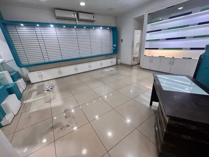 Local con Excelente Visibilidad y Acceso (146380)
