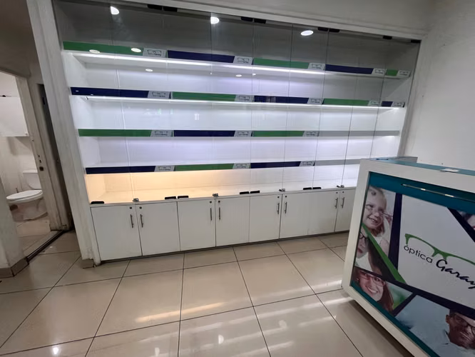 Local con Excelente Visibilidad y Acceso (146380)