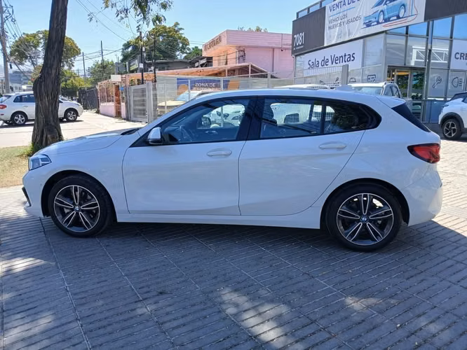 BMW 118 2021