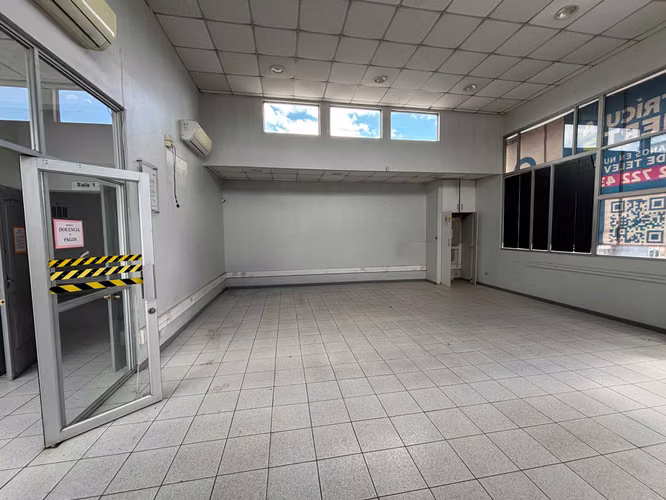 Propiedad Comercial con Excelente Ubicación (146461) - Imagen 4