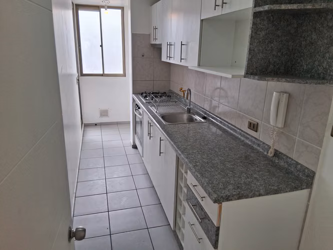 SE ARRIENDA CONFORTABLE DEPARTAMENTO