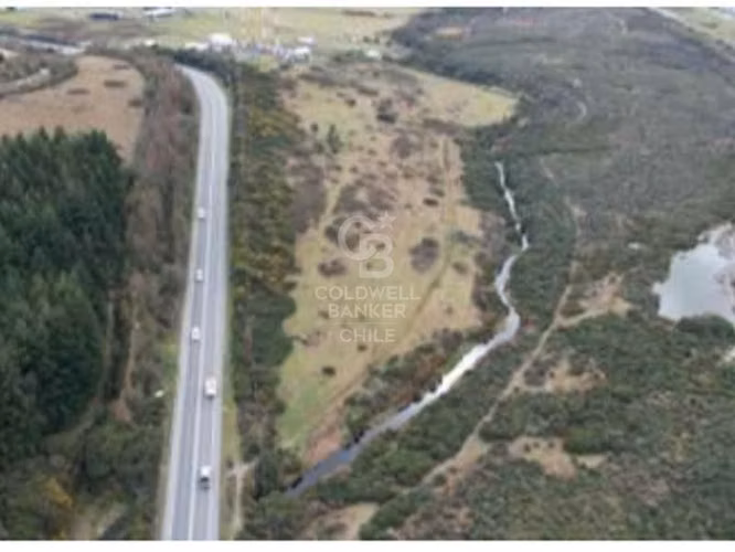 Terreno en inmejorable ubicación / Orilla de camino