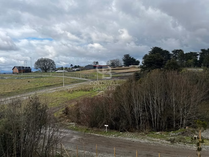 Terreno 30.400 m² en Puerto Varas, vistas a volcanes y lago