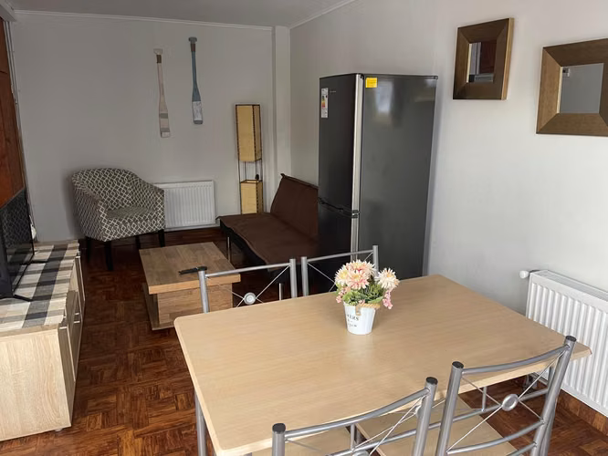 SE ARRIENDA DEPARTAMENTO AMOBLADO