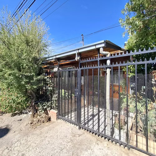 CASA EN VENTA - Los Volcanes