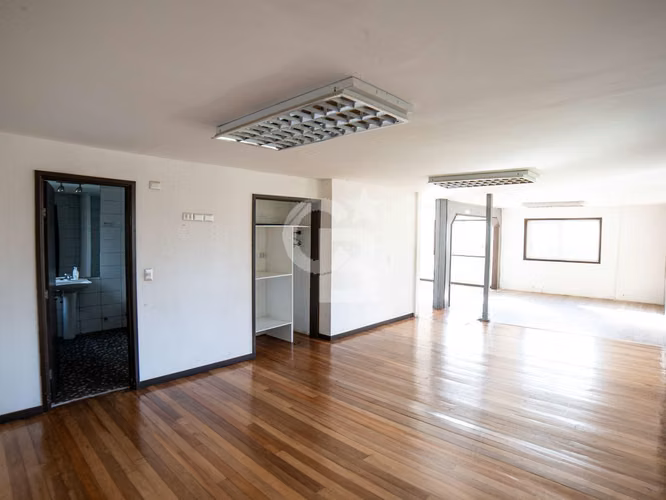 ESPECTACULAR PROPIEDAD IDEAL PARA OFICINAS.