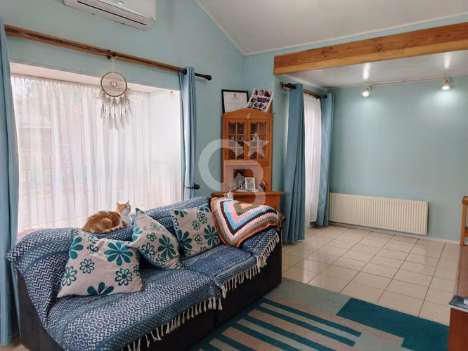 Casa de esquina en Mirasur