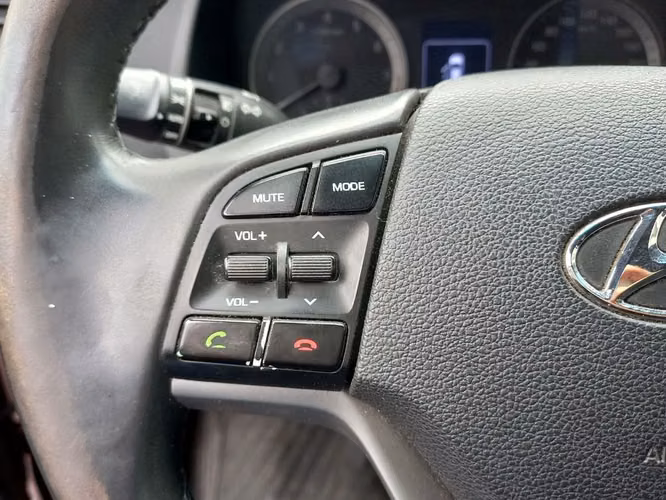 Hyundai Tucson 2.0 GL ADVANCE 4X2 MT 5P 2017 - Imagen 17