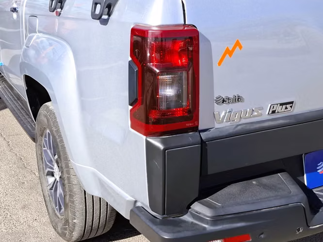 Jmc Vigus 2.0 PLUS DIESEL 4X4 EURO6C MT 4P 2025