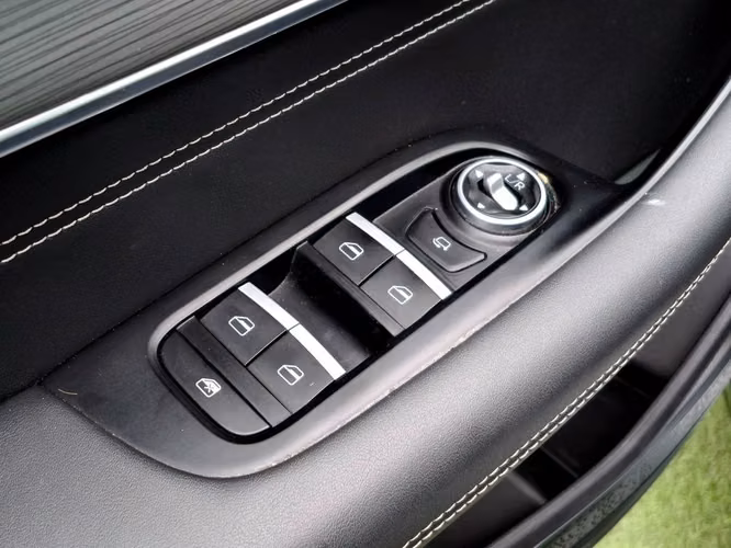 Chery Tiggo 8 pro 2.0 TGDI GLX PRO MAX AWD AT 5P 2024