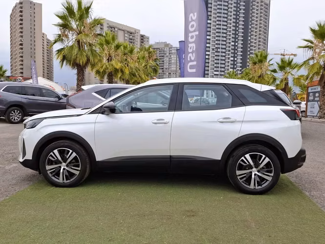 Peugeot 3008 1.5 ACTIVE PACK BLUEHDI 130 4X2 MT6 5P 2023