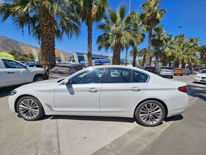 Bmw 520 DIESEL 2.0 HERITAGE LCI AT 4P R 2022