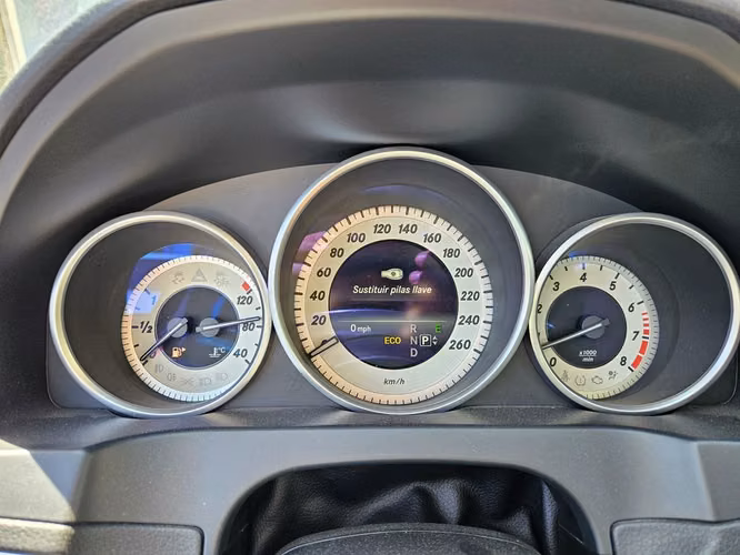 Mercedes-benz E 400 3.0 COUPE AT 2P 2017 - Imagen 18