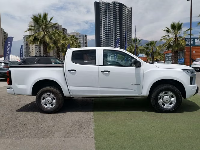 Chevrolet Colorado COLORADO 2.8TD WT MT 2WD S	 2025