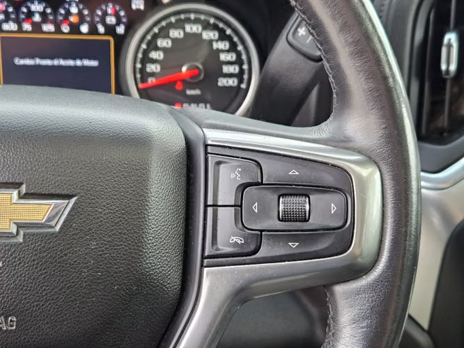 Chevrolet Silverado CC DCAB 4X4 5.3 AUT 2020