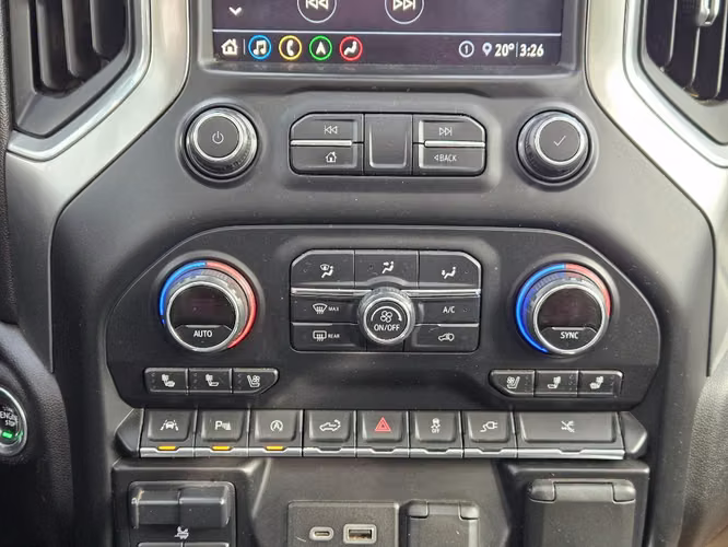Chevrolet Silverado CC DCAB 4X4 5.3 AUT 2020
