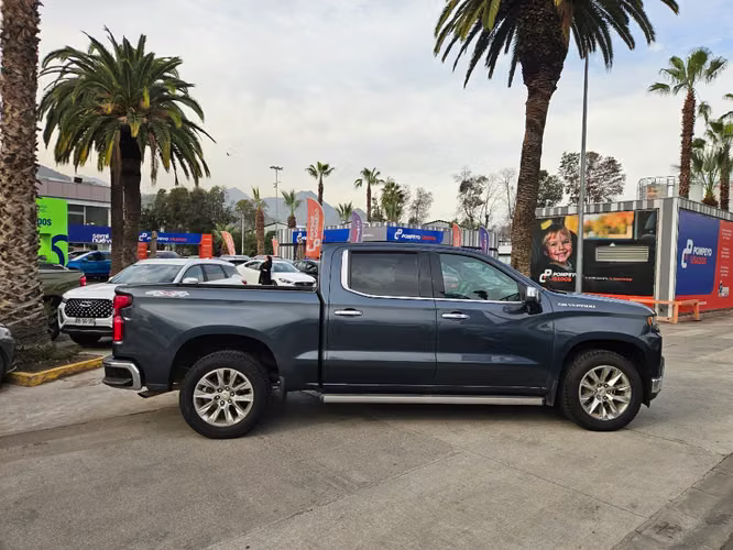 Chevrolet Silverado CC DCAB 4X4 5.3 AUT 2020