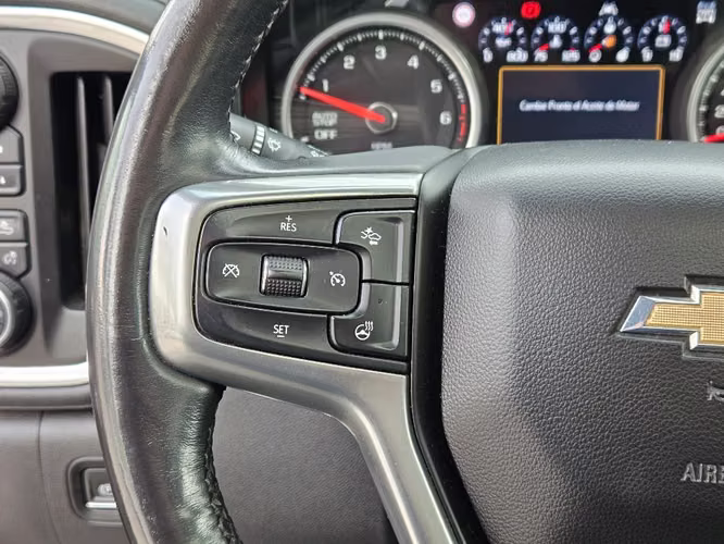 Chevrolet Silverado CC DCAB 4X4 5.3 AUT 2020