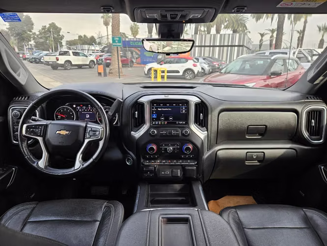 Chevrolet Silverado CC DCAB 4X4 5.3 AUT 2020