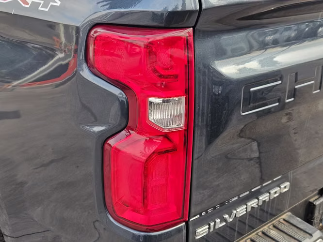 Chevrolet Silverado CC DCAB 4X4 5.3 AUT 2020