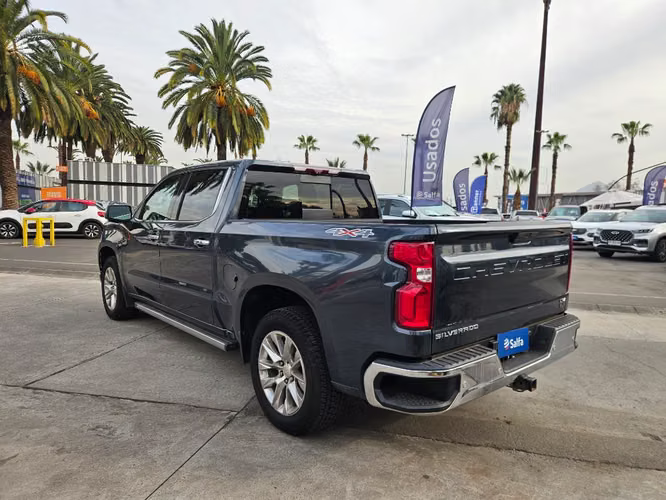 Chevrolet Silverado CC DCAB 4X4 5.3 AUT 2020