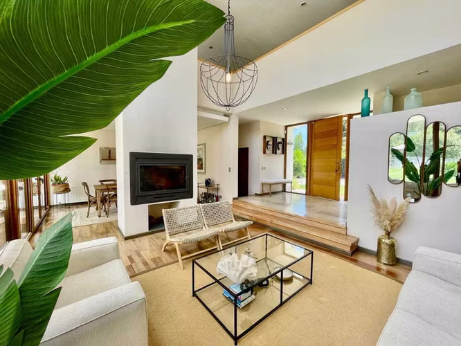 Moderno Hogar con Excelente Conectividad (147155) - Imagen 2
