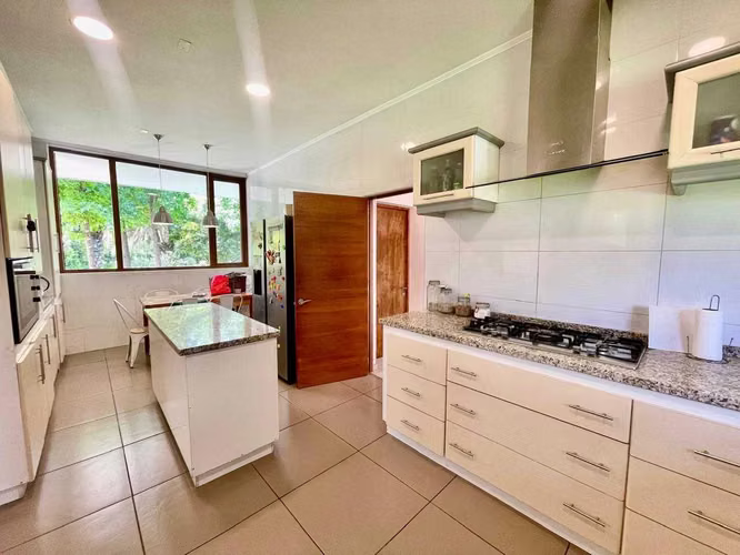 Moderno Hogar con Excelente Conectividad (147155) - Imagen 11