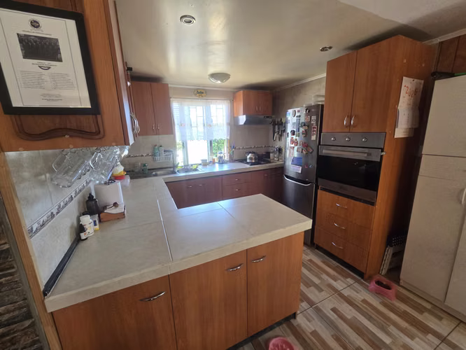 EL QUISCO: CASA 72 m2 (3D - 2B) + Cabaña 36 m2. Terreno 387 m2
