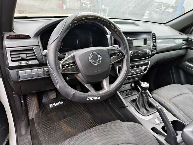 Ssangyong Musso 2.2 GRAND GLX TD DIESEL 2WD FULL MT 4P 2021 - Imagen 6