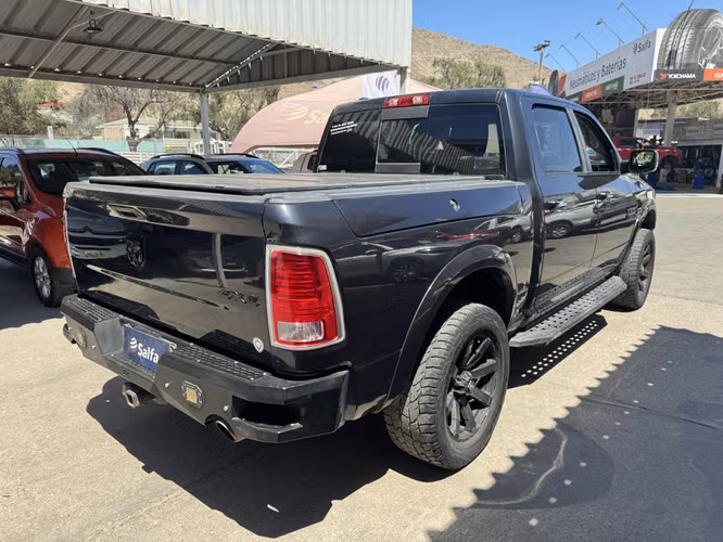 Ram 1500 5.7 LARAMIE 4X4 HEMI CREW CAB DOB. CAB. AT 4P 2018