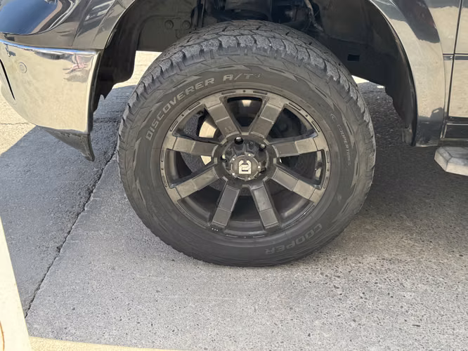 Ram 1500 5.7 LARAMIE 4X4 HEMI CREW CAB DOB. CAB. AT 4P 2018