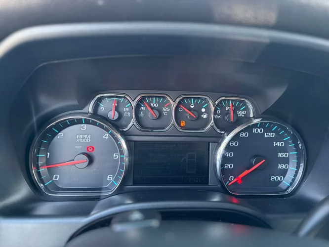 Chevrolet Silverado 5.3 LTZ 4WD CC DOB CAB AT 4P 2019 - Imagen 16