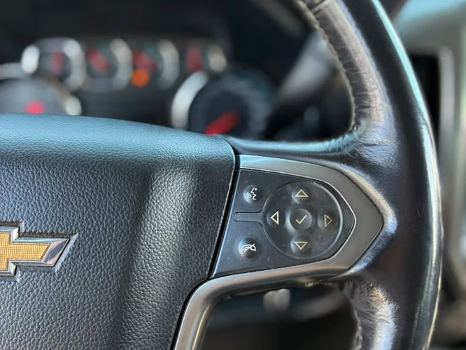 Chevrolet Silverado 5.3 LTZ 4WD CC DOB CAB AT 4P 2019 - Imagen 15