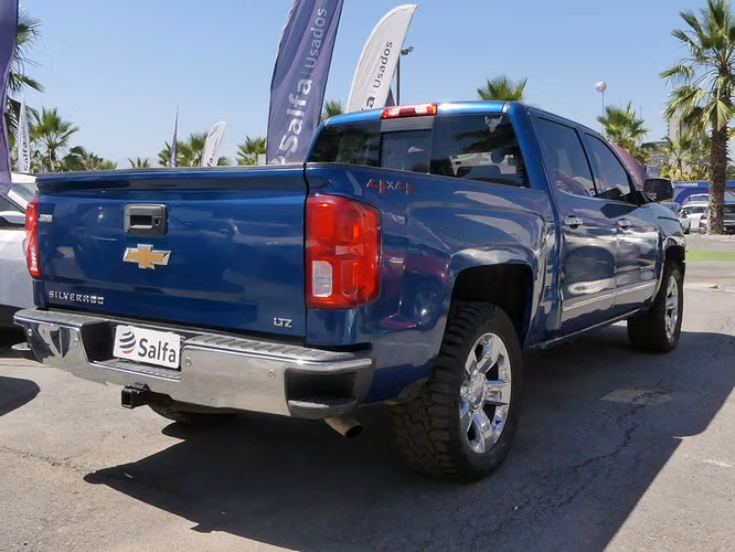 Chevrolet Silverado LTZ 4WD 5.3 2019 - Imagen 5