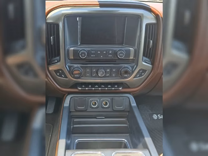 Chevrolet Silverado 5.3 LTZ 4WD CC DOB. CAB. AT 4P 2018