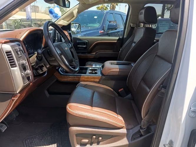 Chevrolet Silverado 5.3 LTZ 4WD CC DOB. CAB. AT 4P 2018