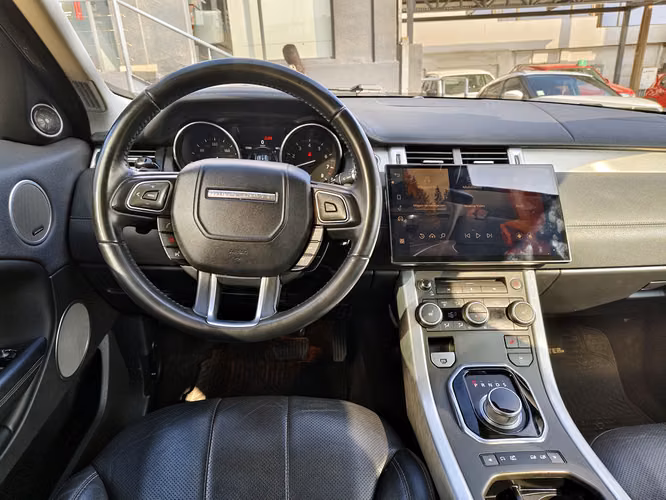 Land rover Evoque 2.0T SE PLUS 4X4 AT 5P 2016