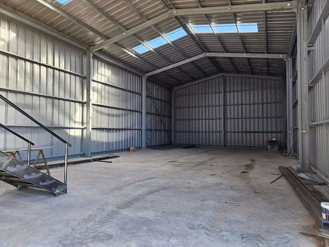 Bodega casi nueva en Parque Apiasmontt (147350)