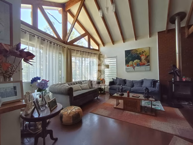 Hermosa casa estilo colonial Condominio - Imagen 2